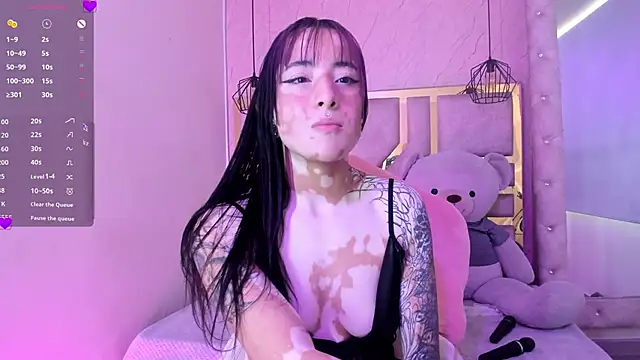 Snapshot of dayana_harlow2 chatting on January 7, 2026, 8:36 pm dayana harlow2 online show from January 7, 2026, 8:36 pm