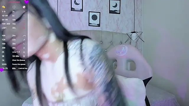 dayana harlow2 online show from February 11, 2026, 7:03 pm