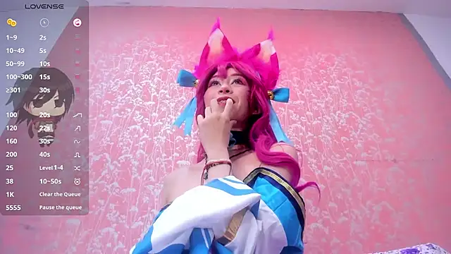 NEZUKO MITSURI online show from May 27, 2026, 4:14 pm