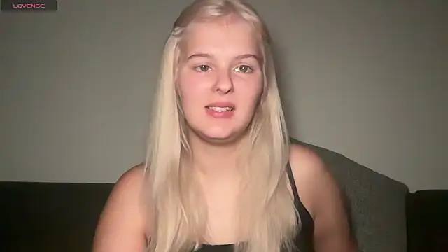 Allylove03 online show from November 23, 2025, 6:45 am