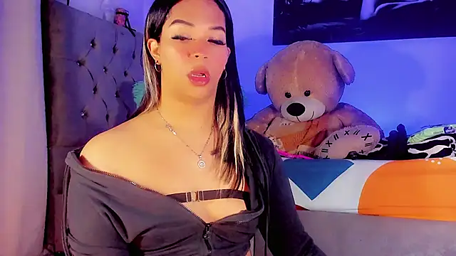 Zakura hot1 online show from October 25, 2025, 8:02 am