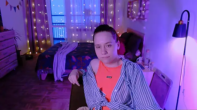 Malinax online show from February 9, 2026, 5:49 am