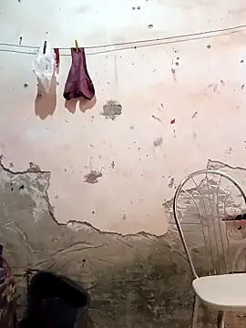 Snapshot of Grazzy85 chatting on February 11, 2025, 11:20 am Grazzy85 online show from February 11, 2025, 11:20 am