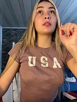 Snapshot of emma_oxford chatting on March 10, 2025, 8:45 pm emma oxford online show from March 10, 2025, 8:45 pm