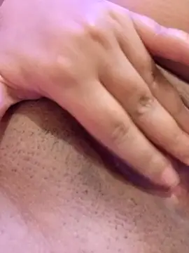 Mimy khalifa online show from November 18, 2025, 4:27 am