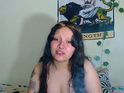 sweetiee mary online show from December 22, 2025, 8:20 pm