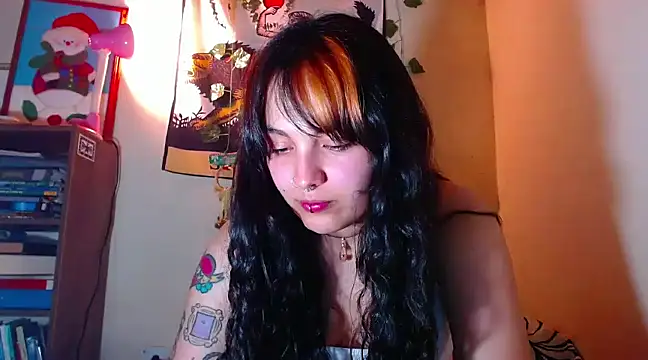 Snapshot of sweetiee_mary chatting on December 14, 2024, 3:28 am sweetiee mary online show from December 14, 2024, 3:28 am