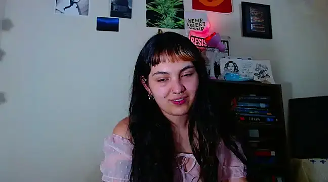 Snapshot of sweetiee_mary chatting on March 1, 2025, 1:11 am sweetiee mary online show from March 1, 2025, 1:11 am