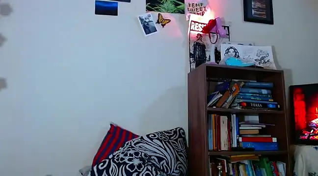 Snapshot of sweetiee_mary chatting on February 28, 2025, 5:04 am sweetiee mary online show from February 28, 2025, 5:04 am
