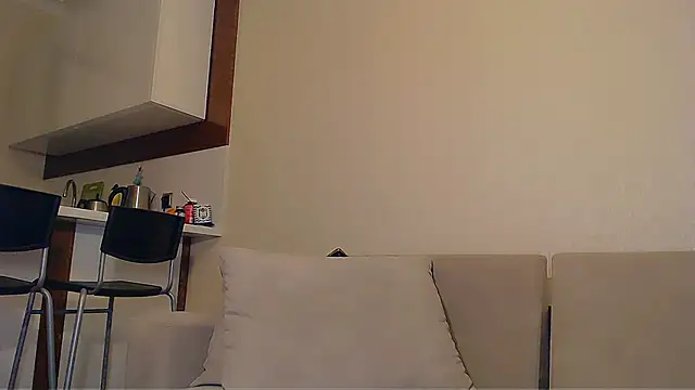   QUEEN    online show from February 7, 2025, 7:06 pm