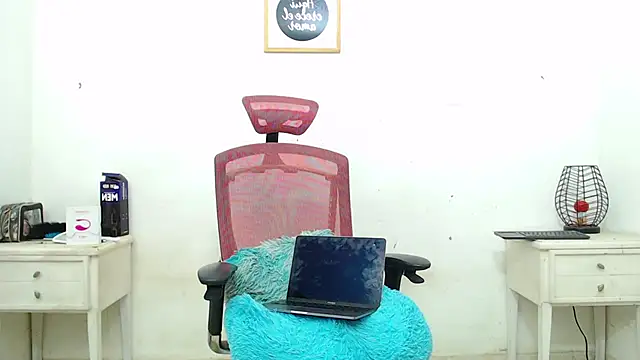 Snapshot of AmbarJacksonn_ chatting on September 18, 2025, 2:25 am AmbarJacksonn online show from September 18, 2025, 2:25 am