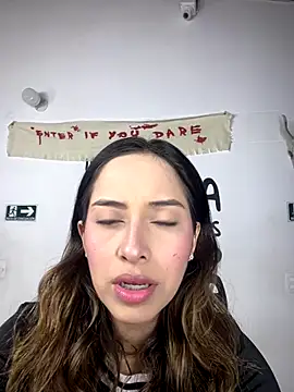 little-Emma online show from October 8, 2025, 2:57 am