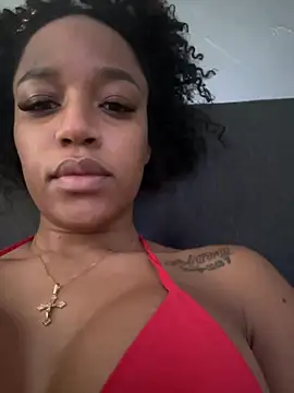 Snapshot of Black_Dolll chatting on March 15, 2025, 10:03 am Black Dolll online show from March 15, 2025, 10:03 am