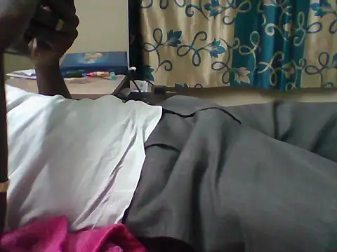 Snapshot of bas1cooks chatting on October 6, 2025, 4:52 pm bas1cooks online show from October 6, 2025, 4:52 pm