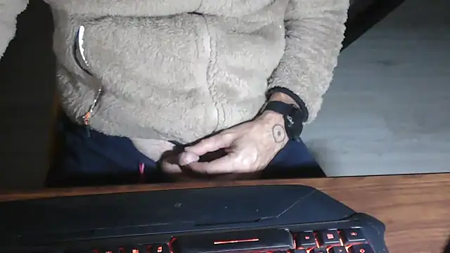 Adri gard online show from November 29, 2025, 9:26 pm