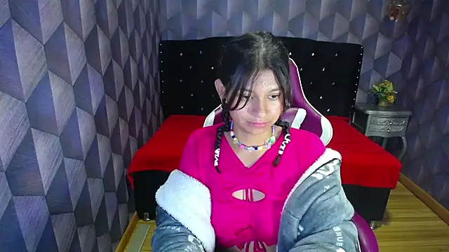Snapshot of Lilyevansx chatting on March 20, 2025, 2:10 pm Lilyevansx online show from March 20, 2025, 2:10 pm