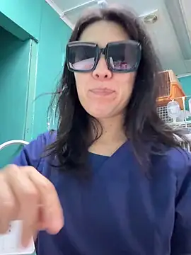 Snapshot of Reinacatchile chatting on February 14, 2026, 3:34 pm Reinacatchile online show from February 14, 2026, 3:34 pm