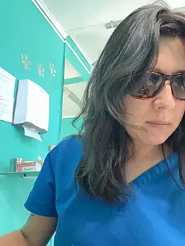 Snapshot of Reinacatchile chatting on January 7, 2026, 9:09 pm Reinacatchile online show from January 7, 2026, 9:09 pm