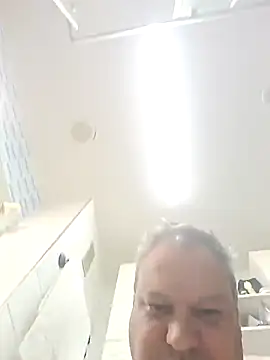 calamardo19 online show from December 6, 2024, 11:38 am