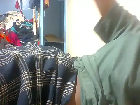 sexxyqueenn22 online show from December 16, 2025, 12:37 am