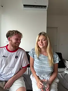 Snapshot of NickyGold_Official chatting on June 17, 2026, 7:24 pm NickyGold Official online show from June 17, 2026, 7:24 pm