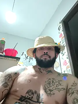 Leonpicudo online show from March 15, 2026, 1:23 am