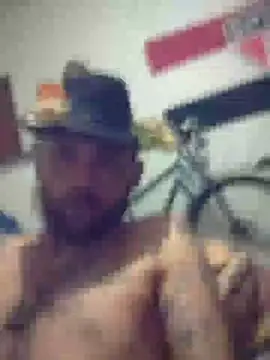 Leonpicudo online show from December 10, 2024, 5:28 am