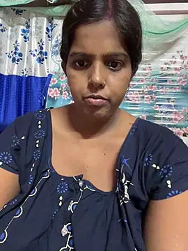 Beauty-queen online show from July 6, 2026, 2:02 pm