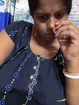 Beauty-queen online show from April 7, 2026, 1:46 pm