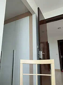 Snapshot of Alirawrz chatting on February 15, 2026, 5:19 am Alirawrz online show from February 15, 2026, 5:19 am