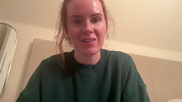 redheadrosie69 online show from September 16, 2025, 6:53 pm