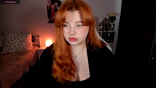  Lisa x online show from November 28, 2025, 5:51 am