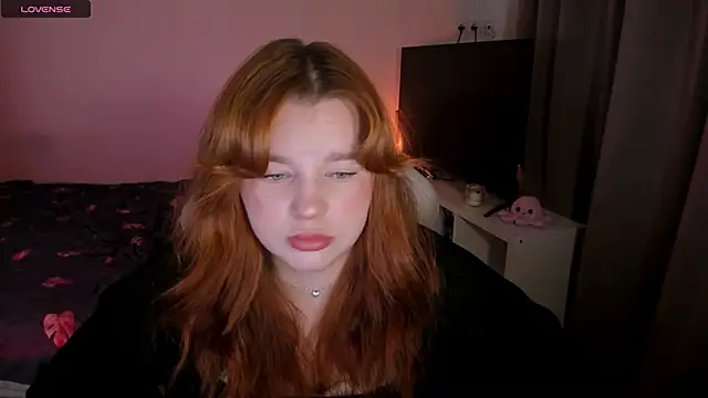  Lisa x online show from December 4, 2024, 8:28 am