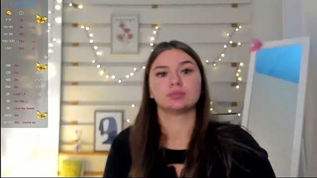 Snapshot of Josephine_Kiss chatting on October 13, 2025, 12:51 pm Josephine Kiss online show from October 13, 2025, 12:51 pm