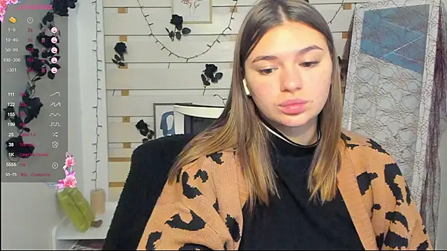 Snapshot of Josephine_Kiss chatting on October 31, 2025, 9:17 am Josephine Kiss online show from October 31, 2025, 9:17 am