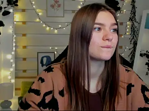 Josephine Kiss online show from February 22, 2026, 8:39 am