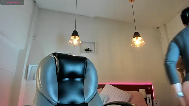 Jayden Jonnes online show from January 15, 2026, 12:08 pm