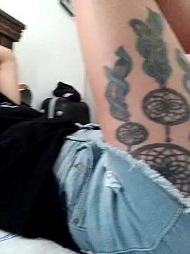 lincaramelo online show from December 15, 2024, 9:09 pm