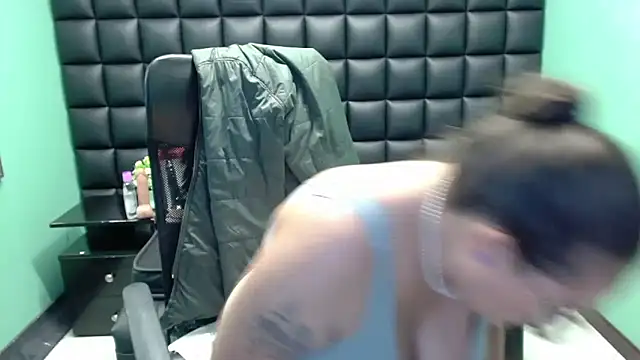 Snapshot of SaraThomso chatting on February 21, 2025, 6:07 am SaraThomso online show from February 21, 2025, 6:07 am