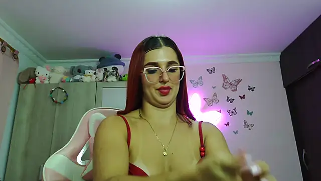 Snapshot of caroline_jonson chatting on July 16, 2026, 9:56 pm caroline jonson online show from July 16, 2026, 9:56 pm