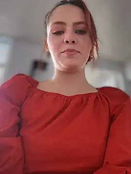 Lorraine Leon online show from December 16, 2024, 5:00 pm