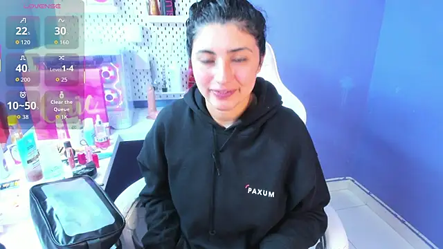 Danna 777  online show from January 6, 2026, 9:52 pm