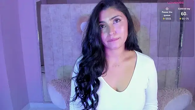 Danna 777  online show from January 8, 2026, 11:33 pm