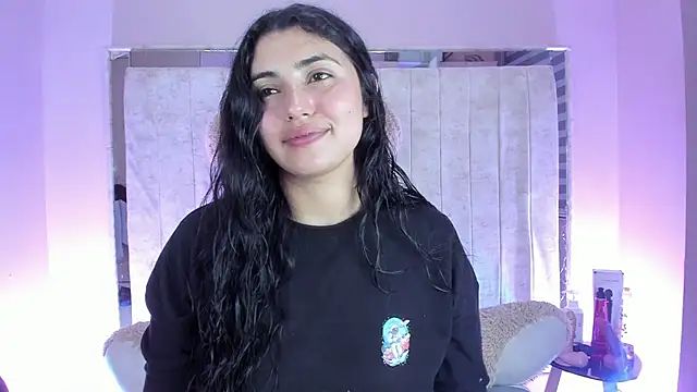 Danna 777  online show from November 28, 2025, 1:39 am