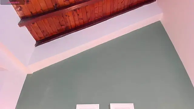  anavictoria  online show from January 14, 2026, 6:11 pm