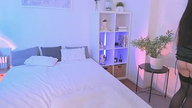 Snapshot of Sasha_Miro chatting on January 10, 2025, 5:05 am Sasha Miro online show from January 10, 2025, 5:05 am
