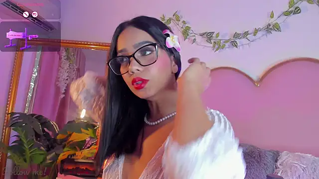 SenniaBella online show from January 8, 2026, 2:01 pm