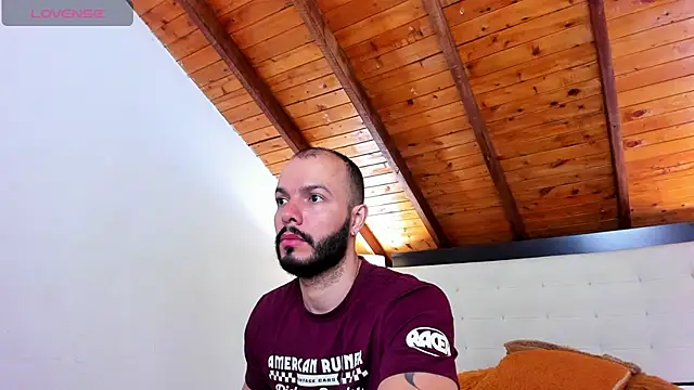 Tom Bailey online show from September 27, 2025, 12:22 pm