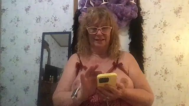 Snapshot of musclebooty70 chatting on January 4, 2025, 4:23 am musclebooty70 online show from January 4, 2025, 4:23 am