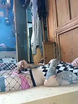 Karinatvdec online show from March 8, 2025, 2:40 pm